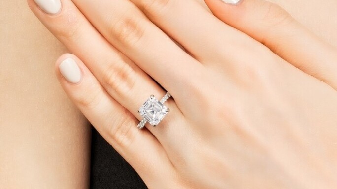 ow Rare Carat gives you the best engagement rings