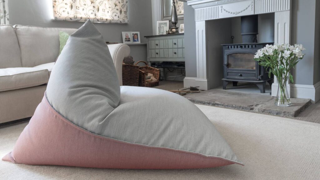 Transform Your Living Room with Contemporary Bookshelf Designs and Bean Bags
